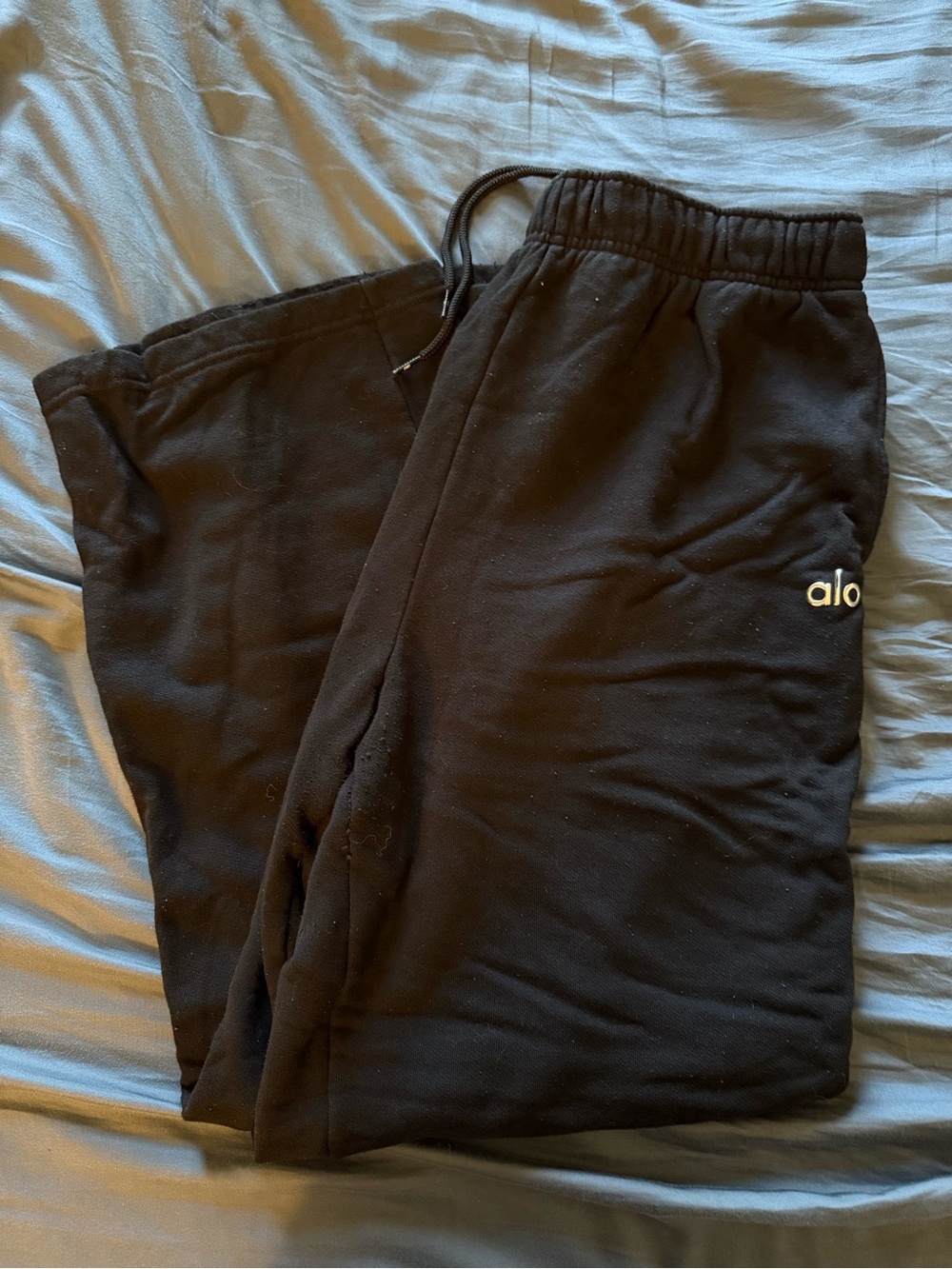 ALO Accolade Black Straight Leg Sweatpants